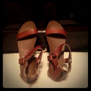 Super cute and sexy sandal